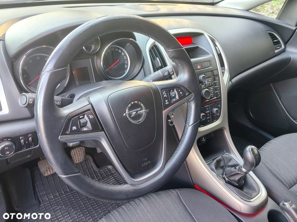 Opel Astra 1.4 ecoFLEX - 26