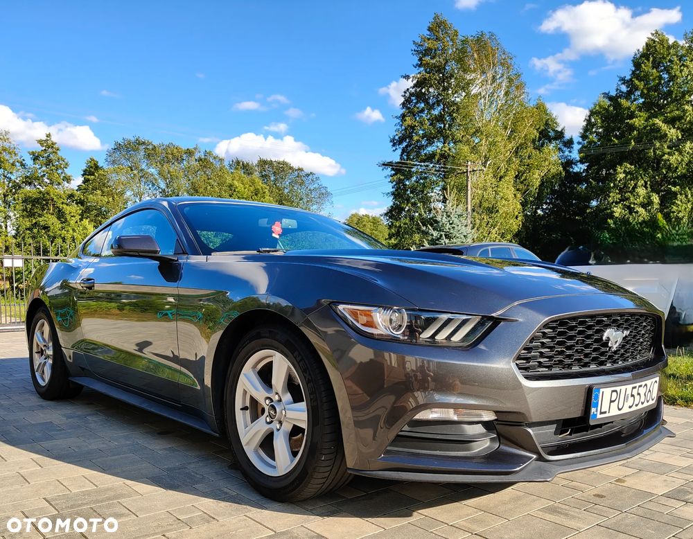 Ford Mustang - 2