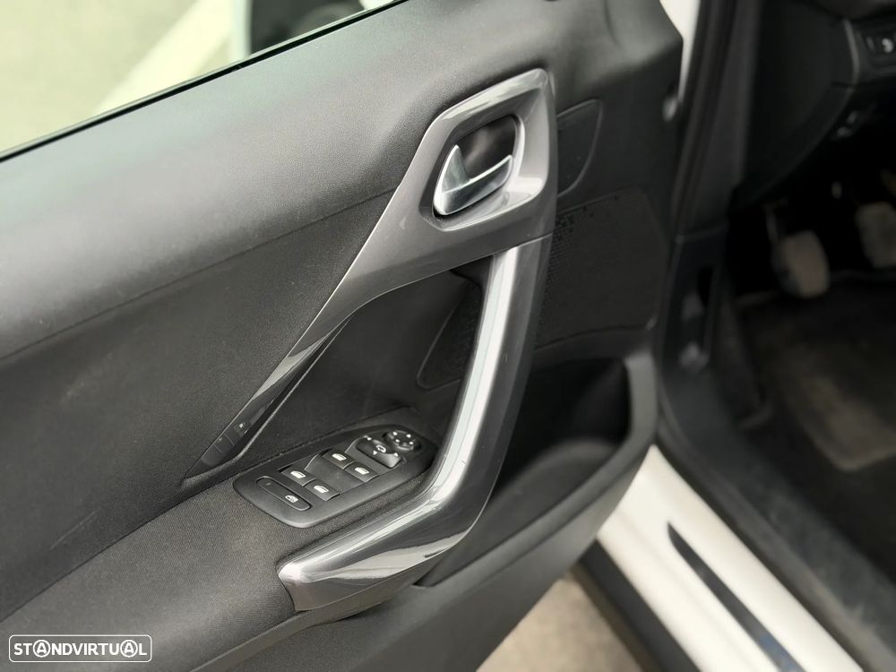 Peugeot 2008 - 21