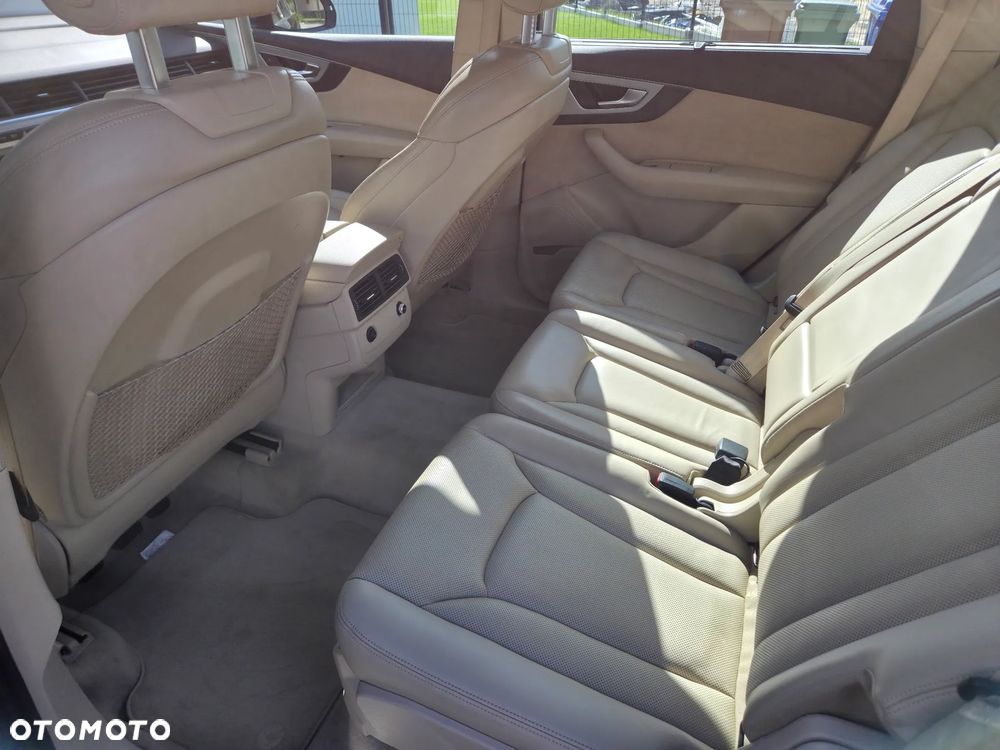 Audi Q7 3.0 TDI Quattro Tiptr - 9