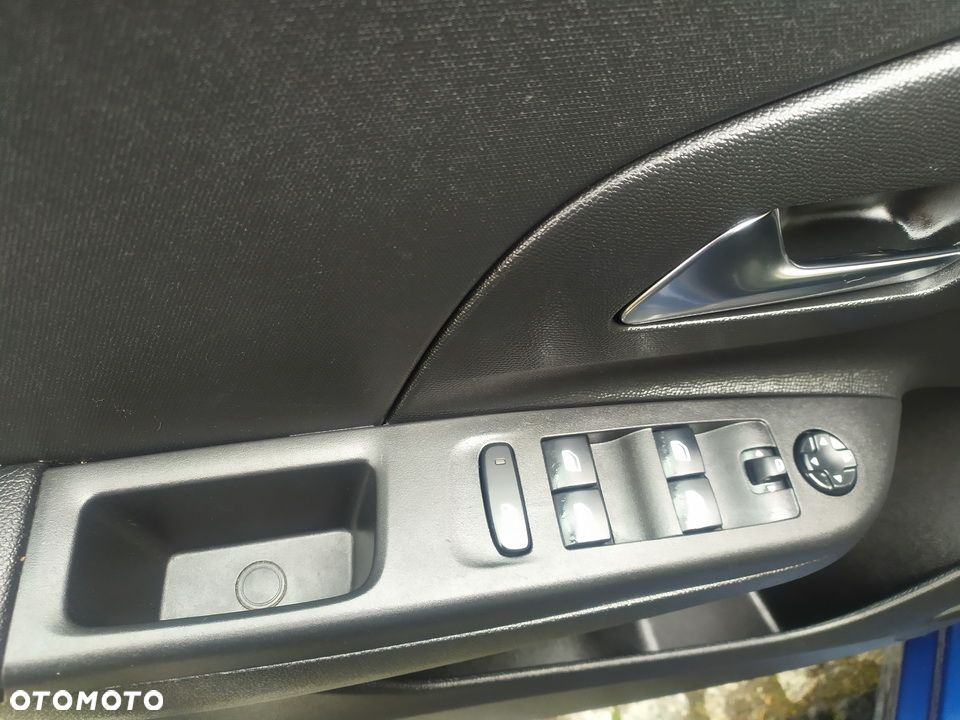 Opel Corsa - 16