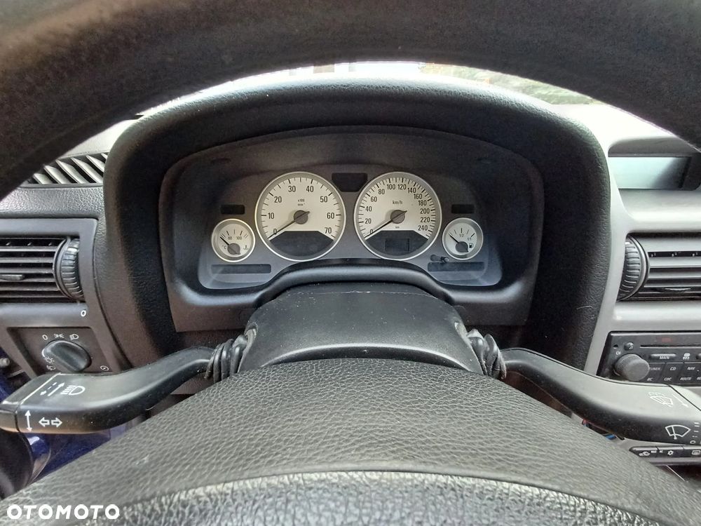 Opel Astra - 9