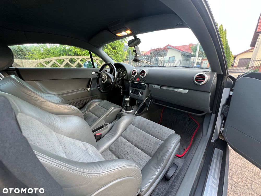 Audi TT Coupé 1.8T - 9