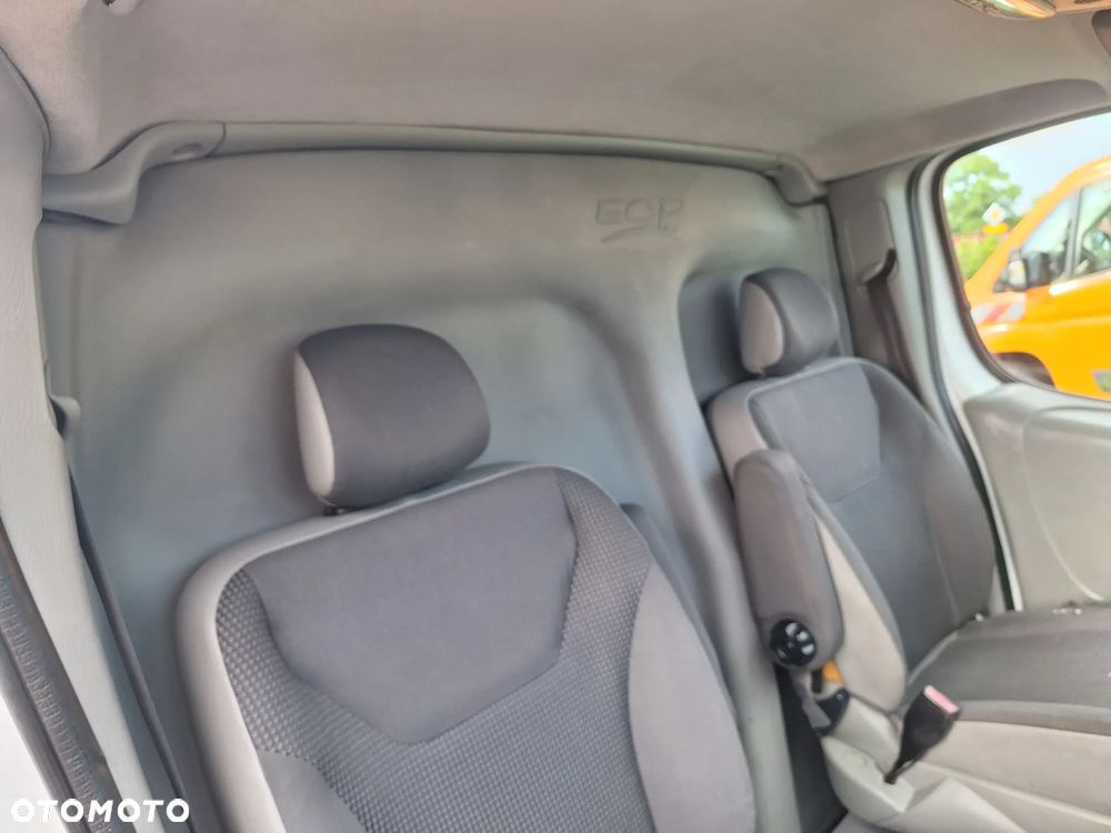 Opel Vivaro - 21