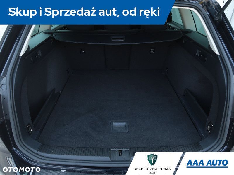 Volkswagen Passat - 14