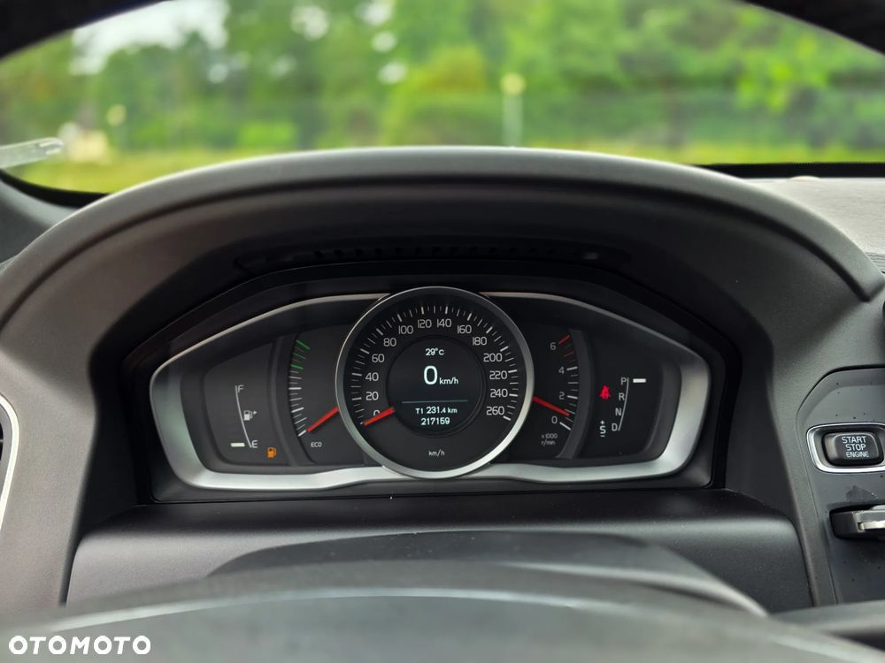 Volvo XC 60 D4 Geartronic Momentum - 22