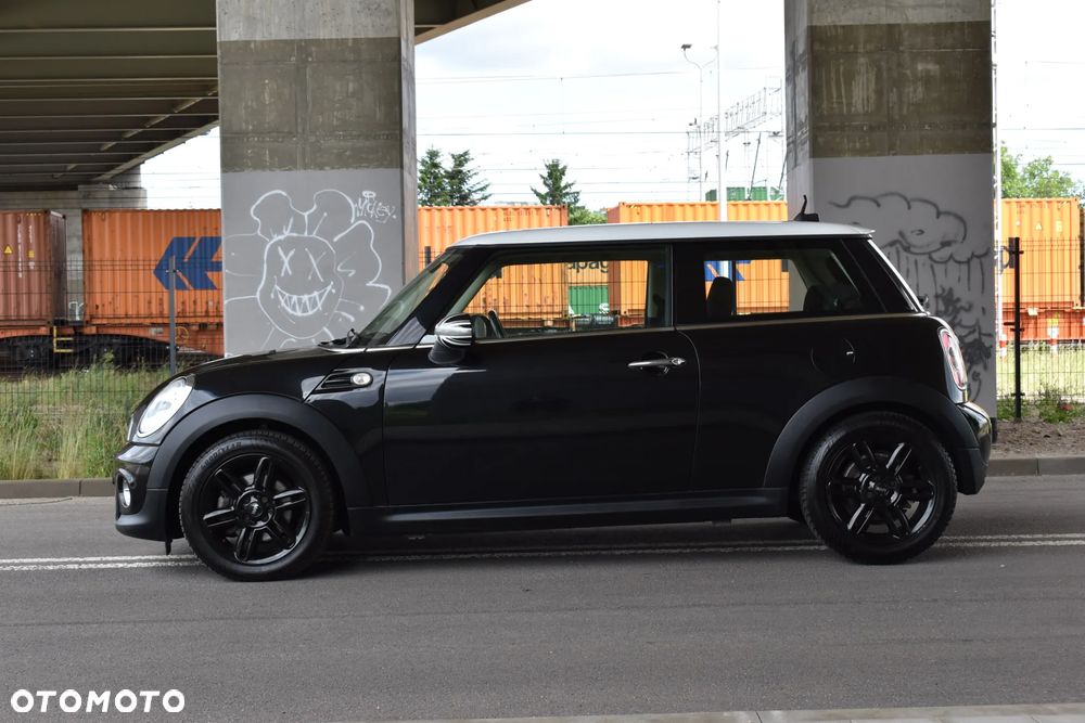 MINI ONE - 8