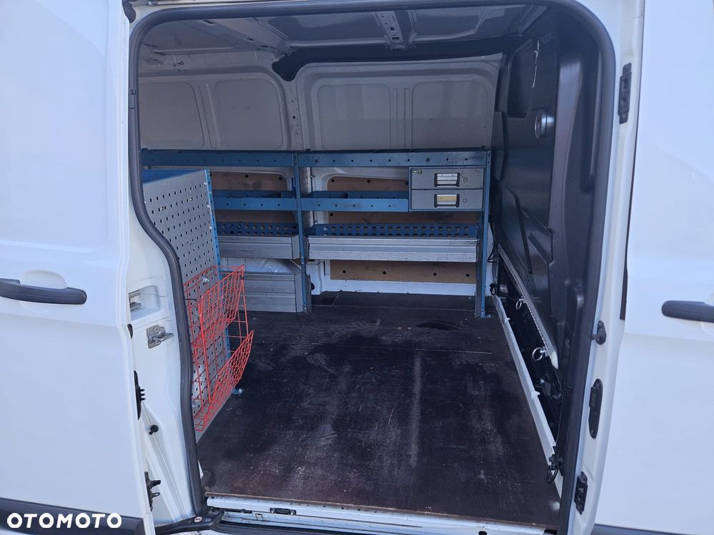 Ford Transit Custom - 9
