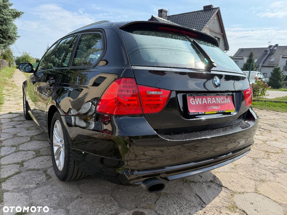 BMW Seria 3 320i Touring Edition Exclusive - 11