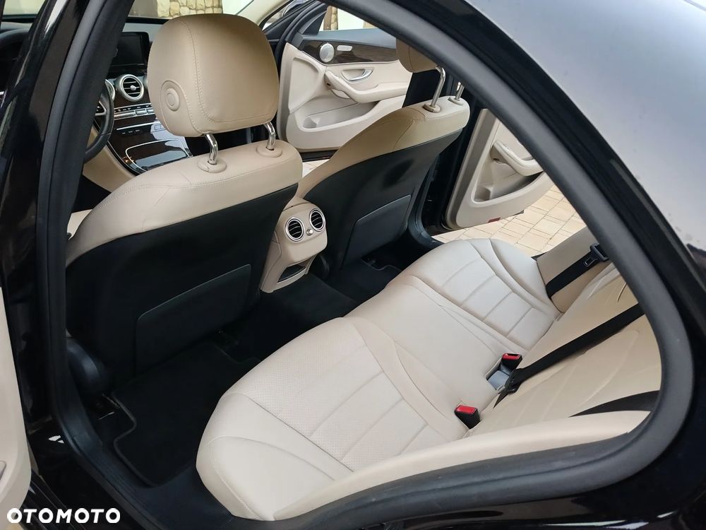 Mercedes-Benz Klasa C 200 4MATIC 9G-TRONIC - 10
