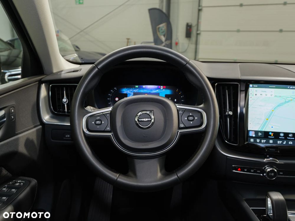 Volvo XC 60 B4 D AWD Core - 24