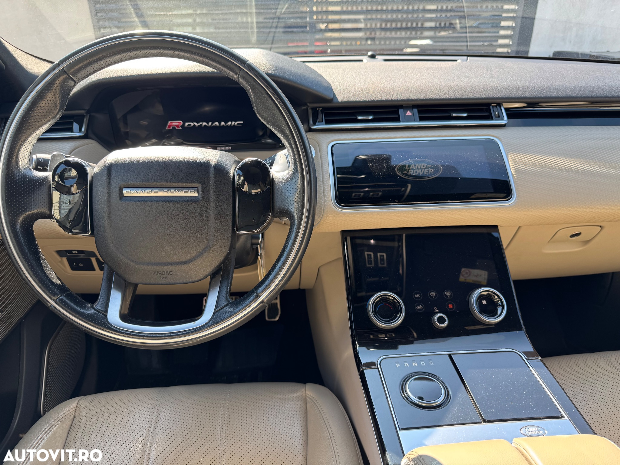 Land Rover Range Rover Velar 3.0 R-Dynamic - 15