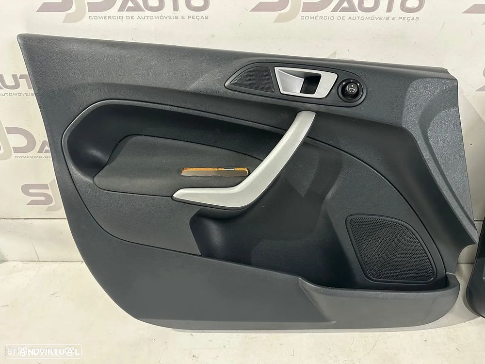 Farda / Quartela Frente Direita / Esquerda - Ford Fiesta VI (2012) - 3