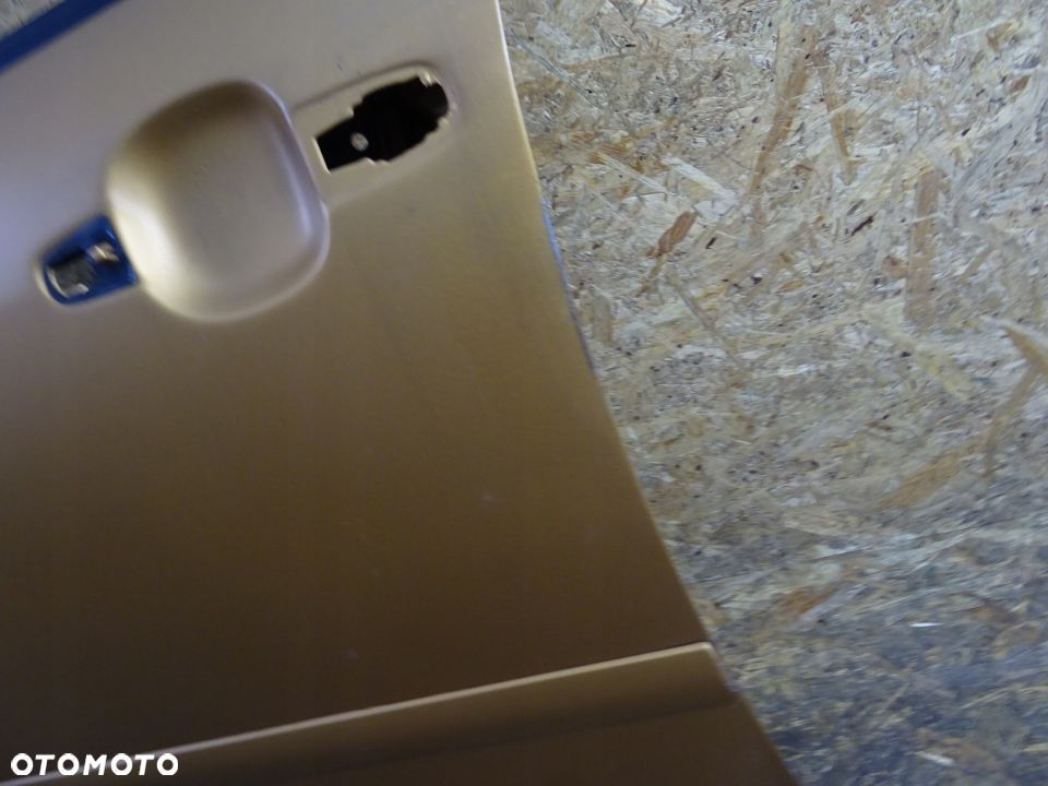 DRZWI LEWY PRZÓD TOYOTA COROLLA VERSO 2.0 D4D - 4