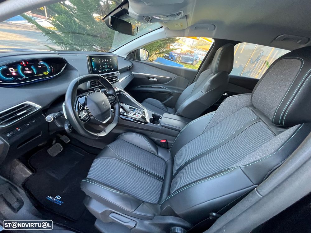 Peugeot 3008 1.6 Hybrid Allure Pack e-EAT8 - 28