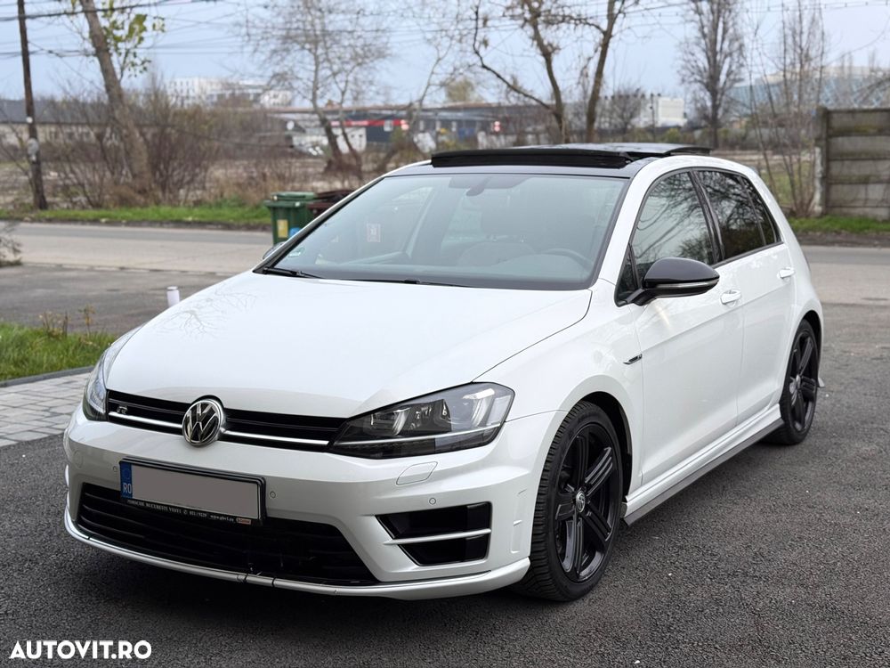Volkswagen Golf R 4Motion BlueMotion Technology DSG - 1