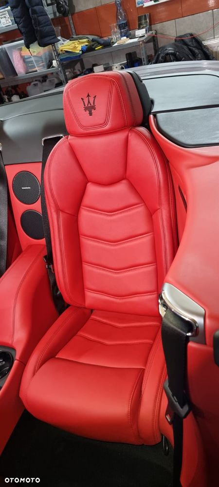 Maserati GranCabrio Sport - 32