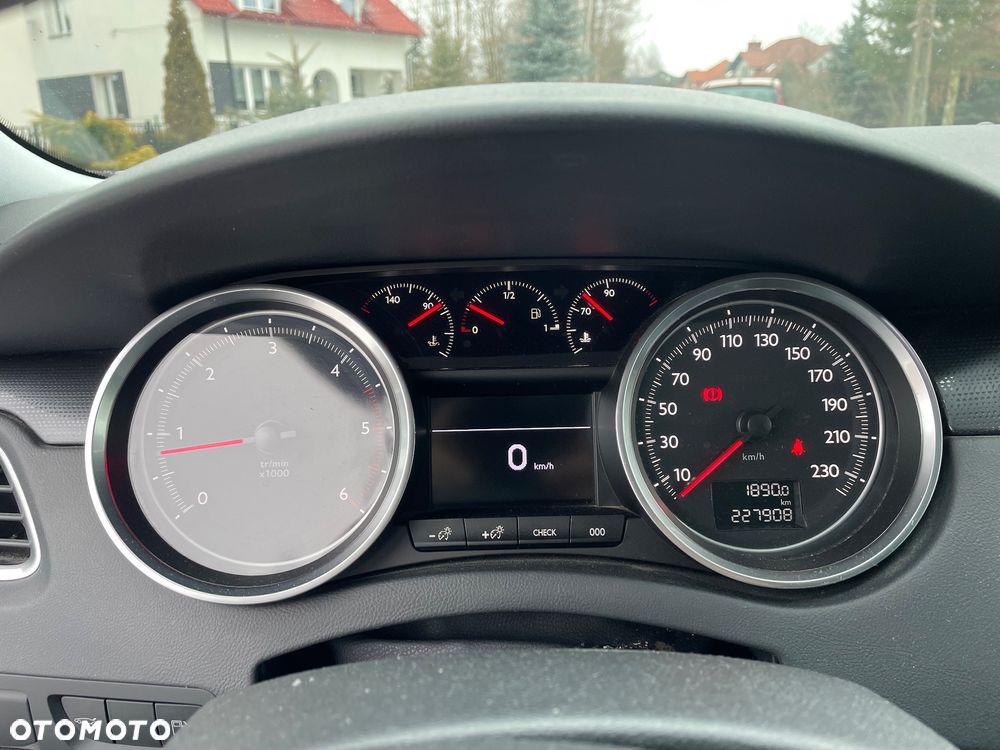 Peugeot 508 HDi FAP 140 Allure - 23