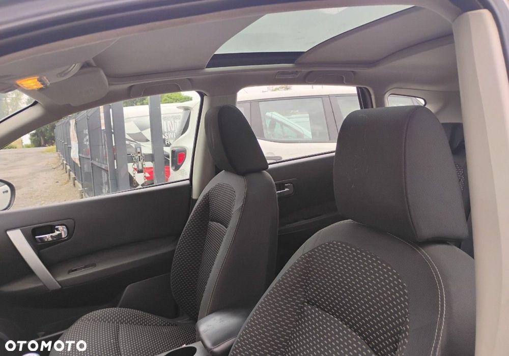 Nissan Qashqai - 2
