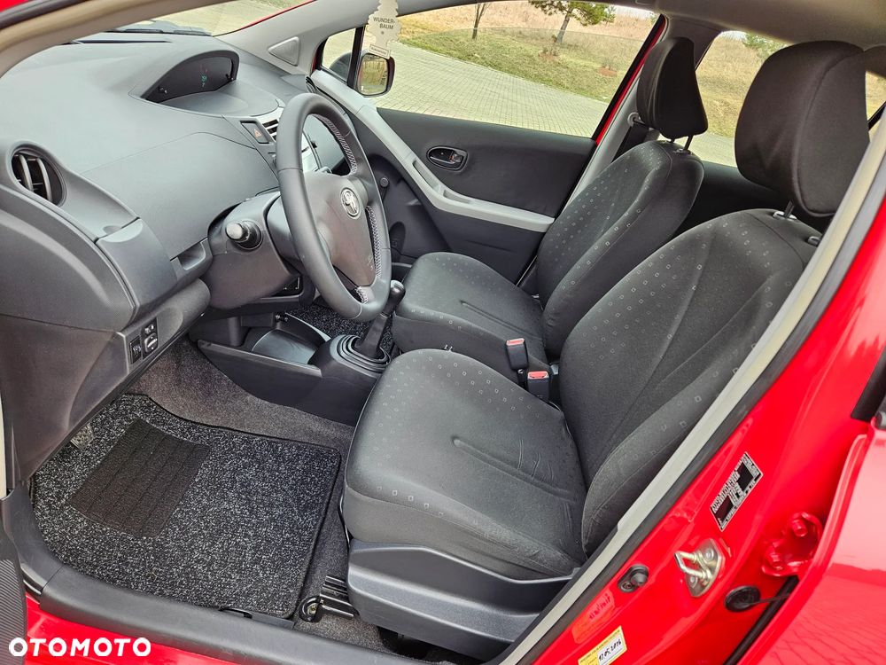 Toyota Yaris 1.0 Terra - 14