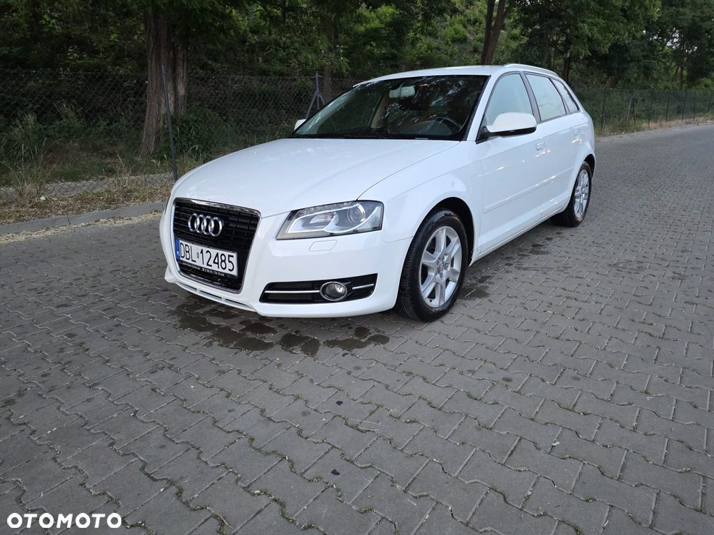 Audi A3 Sportback 1.6 TDI DPF Attraction - 1