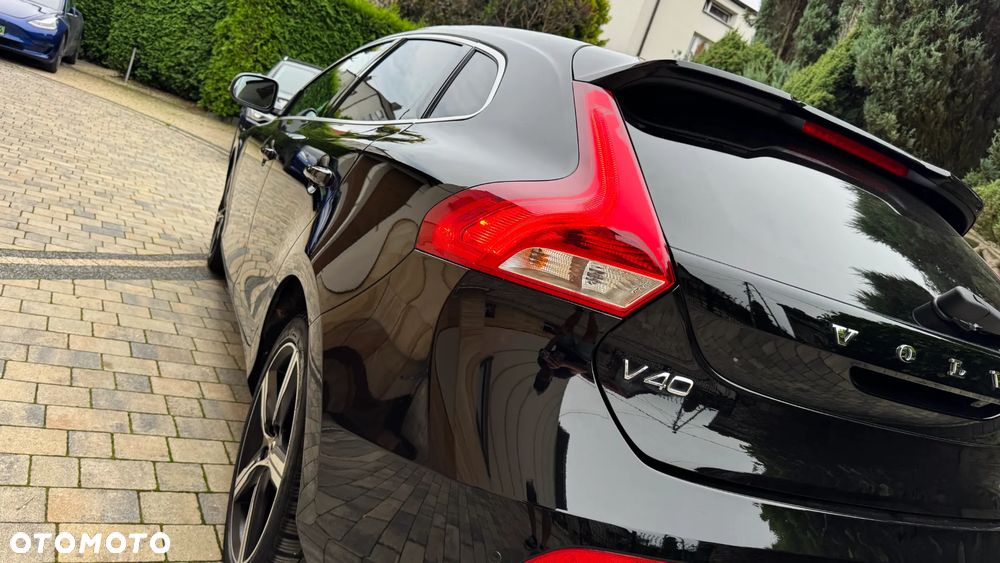 Volvo V40 ver-t3-r-design - 7