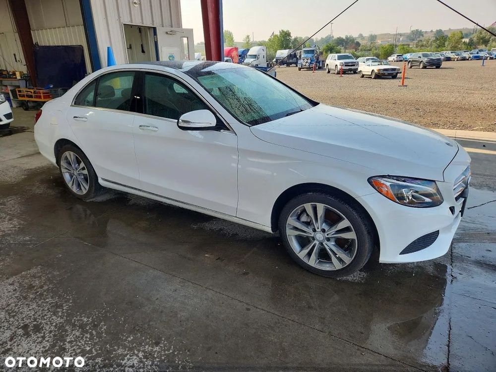 Mercedes-Benz Klasa C 300 7G-TRONIC Exclusive - 1