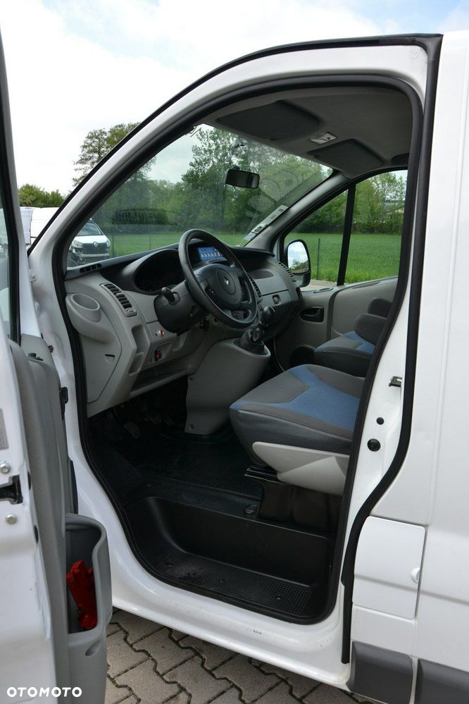 Renault Trafic - 9
