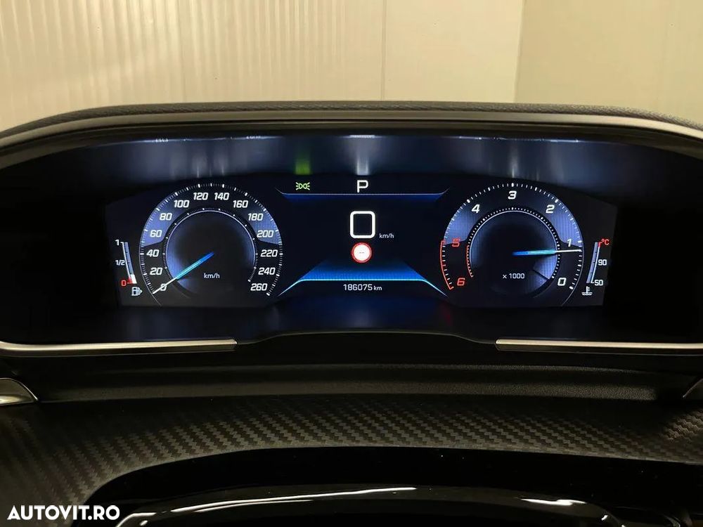 Peugeot 508 BlueHDi 130 EAT8 Active Pack - 29