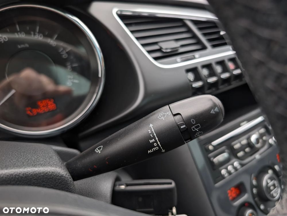 Peugeot 3008 2.0 HDi Premium+ - 26