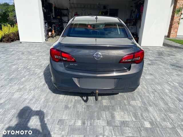 Opel Astra 1.4 - 4