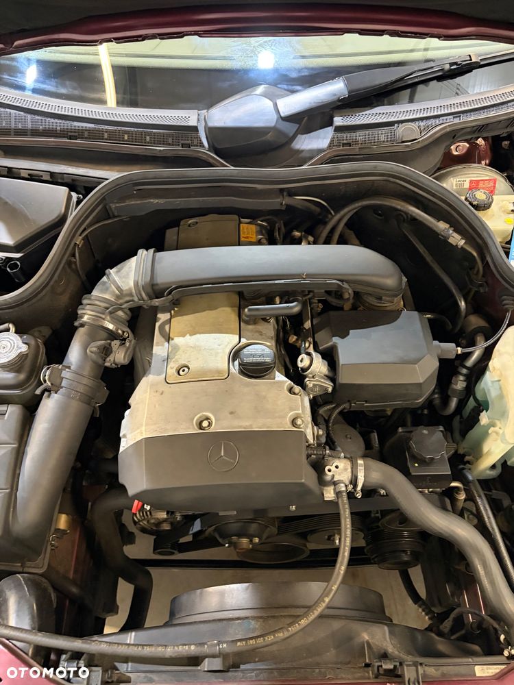 Mercedes-Benz Klasa C 200 T Elegance - 11