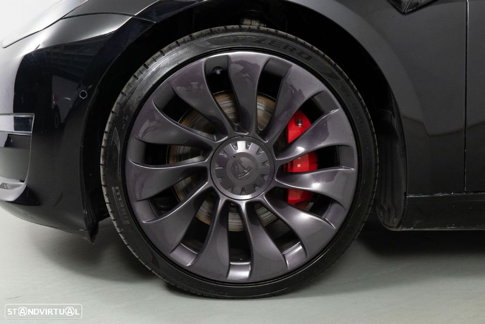 Tesla Model 3 Performance Dual Motor AWD - 18