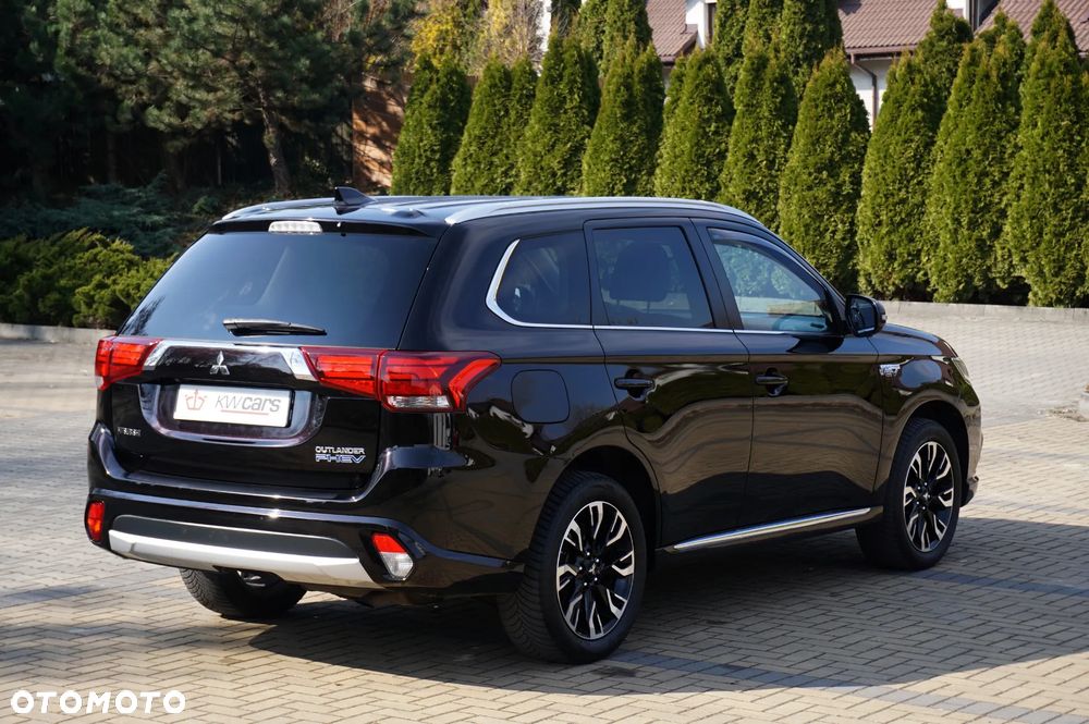 Mitsubishi Outlander 2.0 4WD Plus - 9