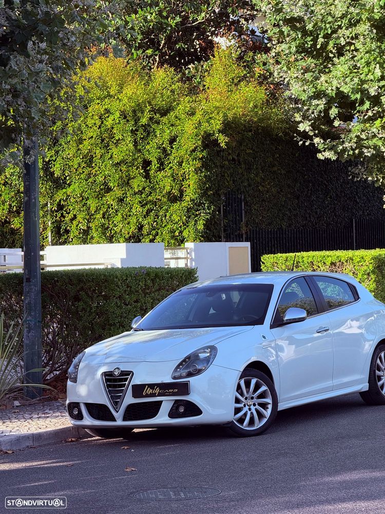Alfa Romeo Giulietta - 2