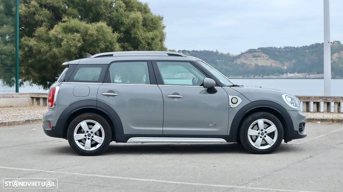 MINI Countryman Cooper SE ALL4 Auto - 7