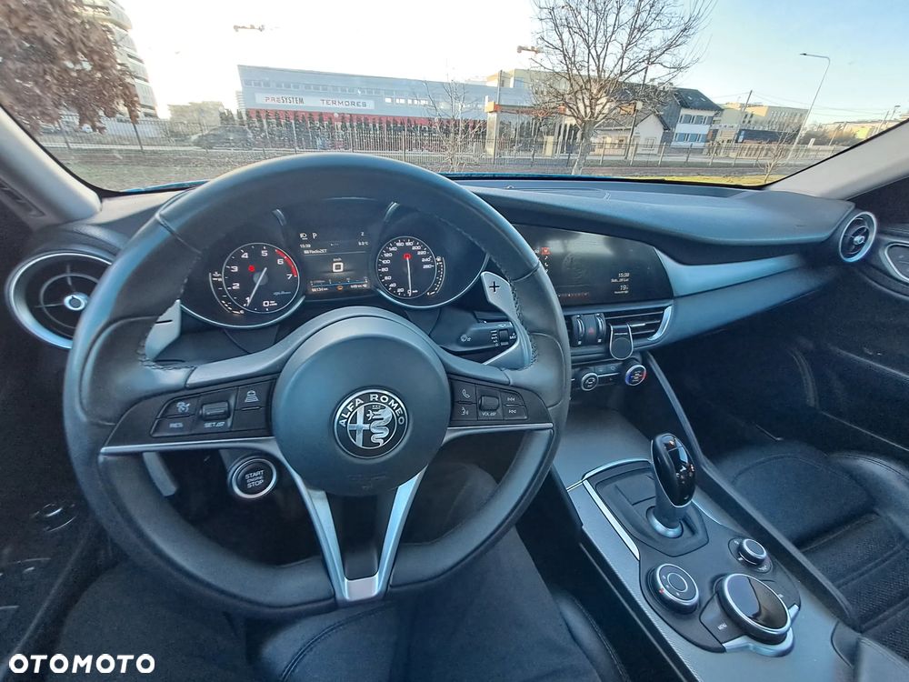 Alfa Romeo Giulia 2.0 Turbo Veloce Q4 - 18