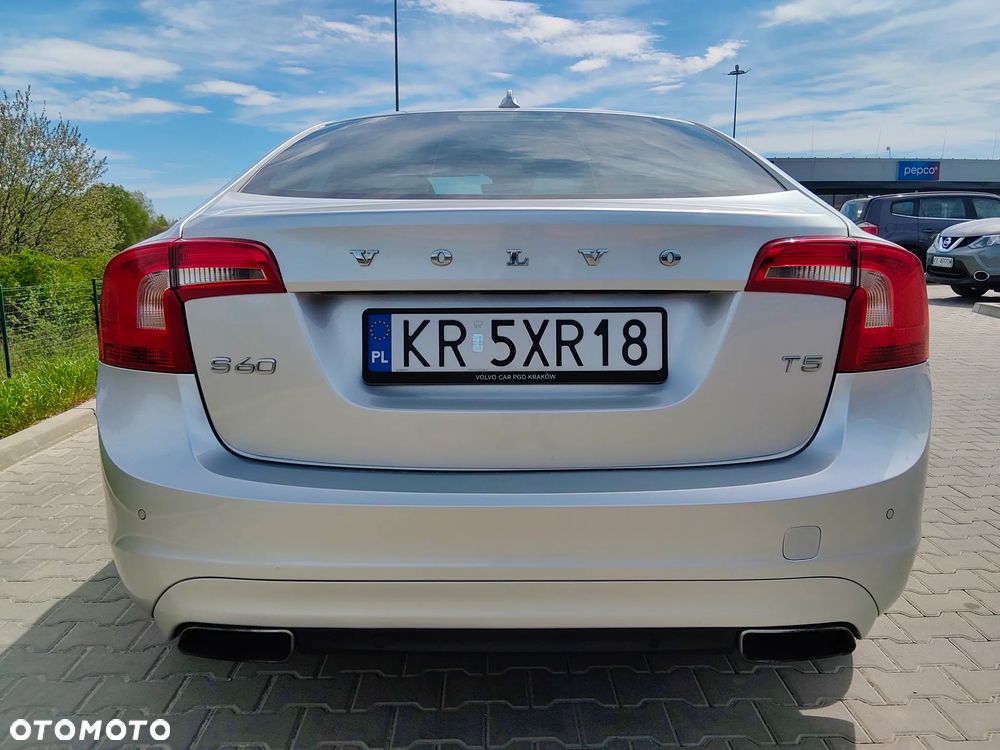 Volvo S60 T5 Geartronic Summum - 4