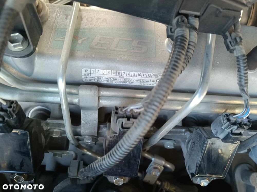 Toyota 8FG25 Kabina 2023 rok benzyna/gaz opony superelastyczne jak NOWY - 29