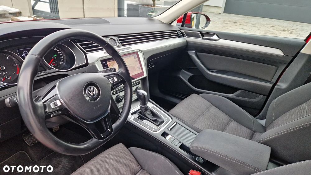 Volkswagen Passat - 18