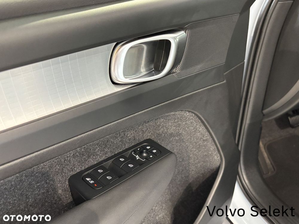 Volvo XC 40 - 23
