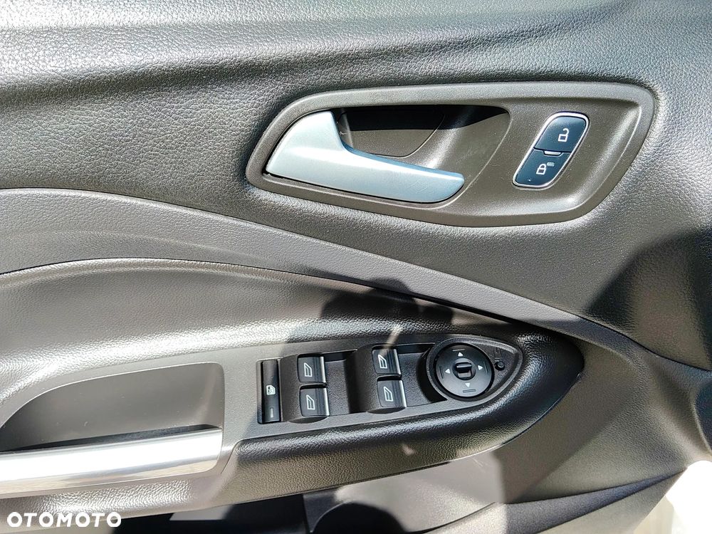 Ford Kuga 2.0 TDCi FWD ST-Line - 21