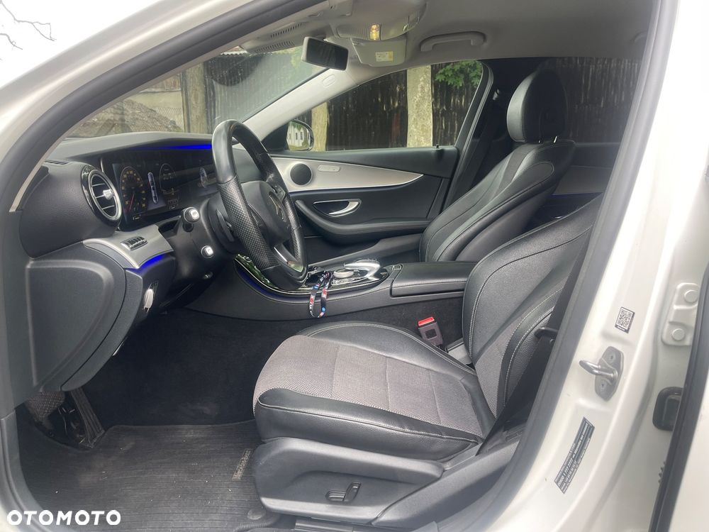 Mercedes-Benz Klasa E 220 d 9G-TRONIC - 13