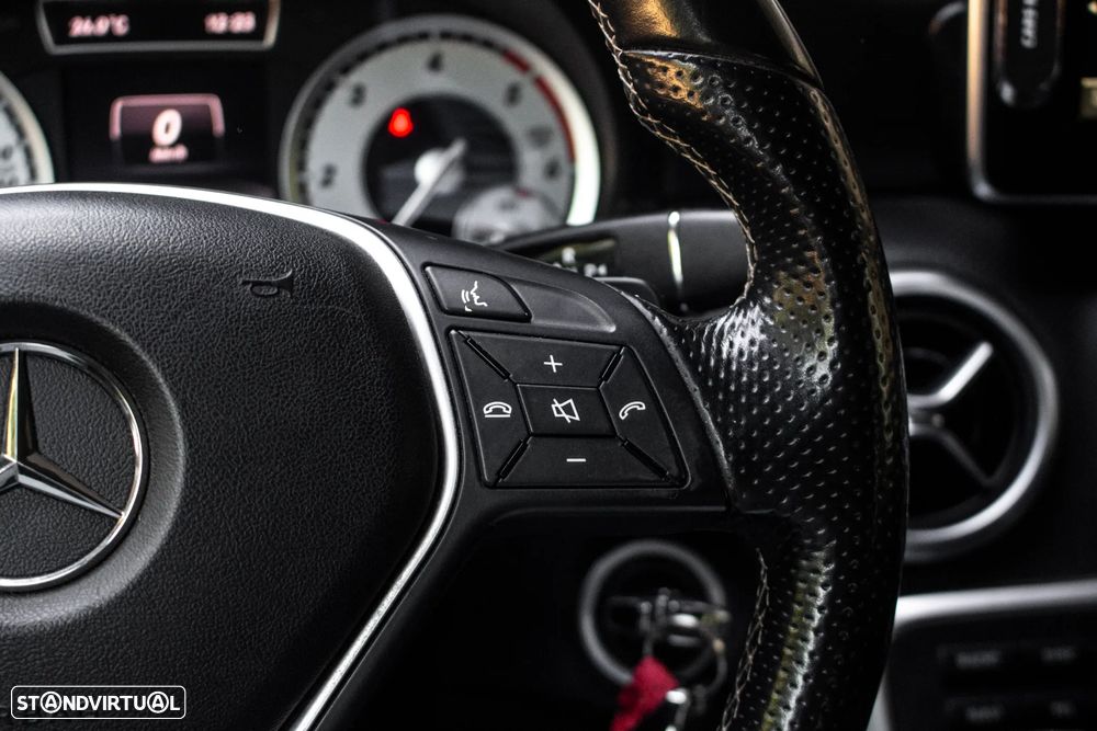 Mercedes-Benz A 180 d 7G-DCT Style — fotografia 15