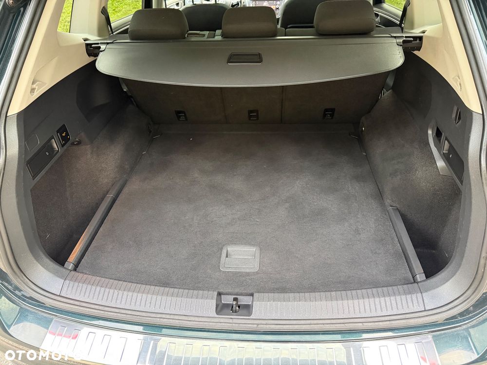 Volkswagen Tiguan Allspace 2.0 TDI SCR DSG Life - 21