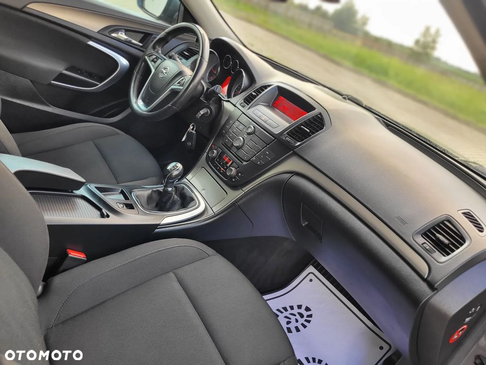 Opel Insignia - 17