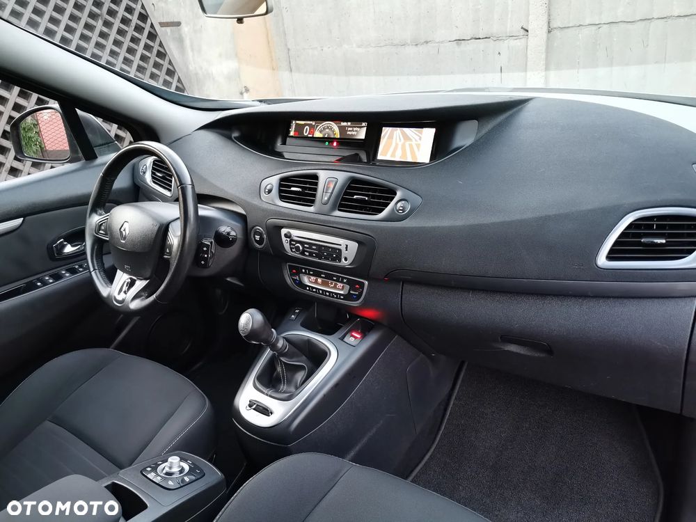 Renault Scenic 1.6 16V 110 LIMITED - 24