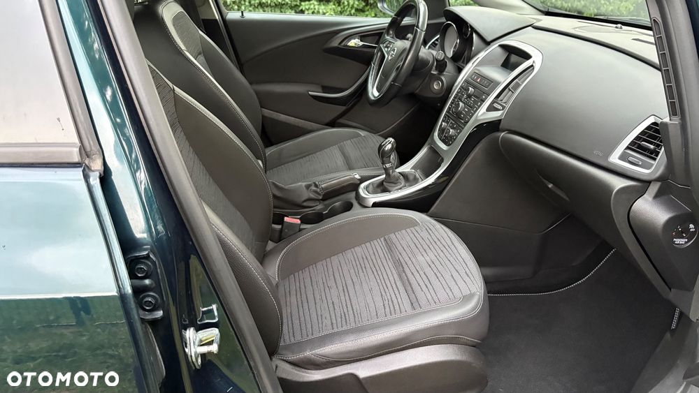 Opel Astra 1.6 Exklusiv - 24