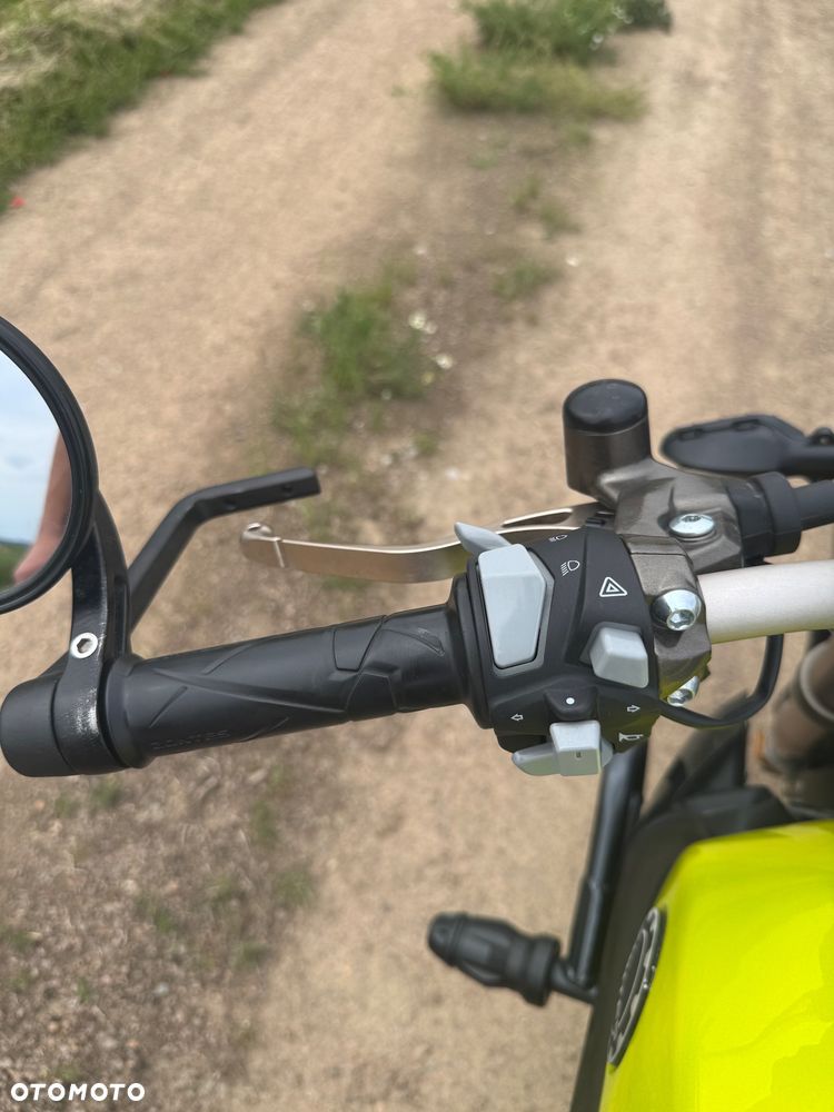 Zontes 125 G1 Spoke - 11