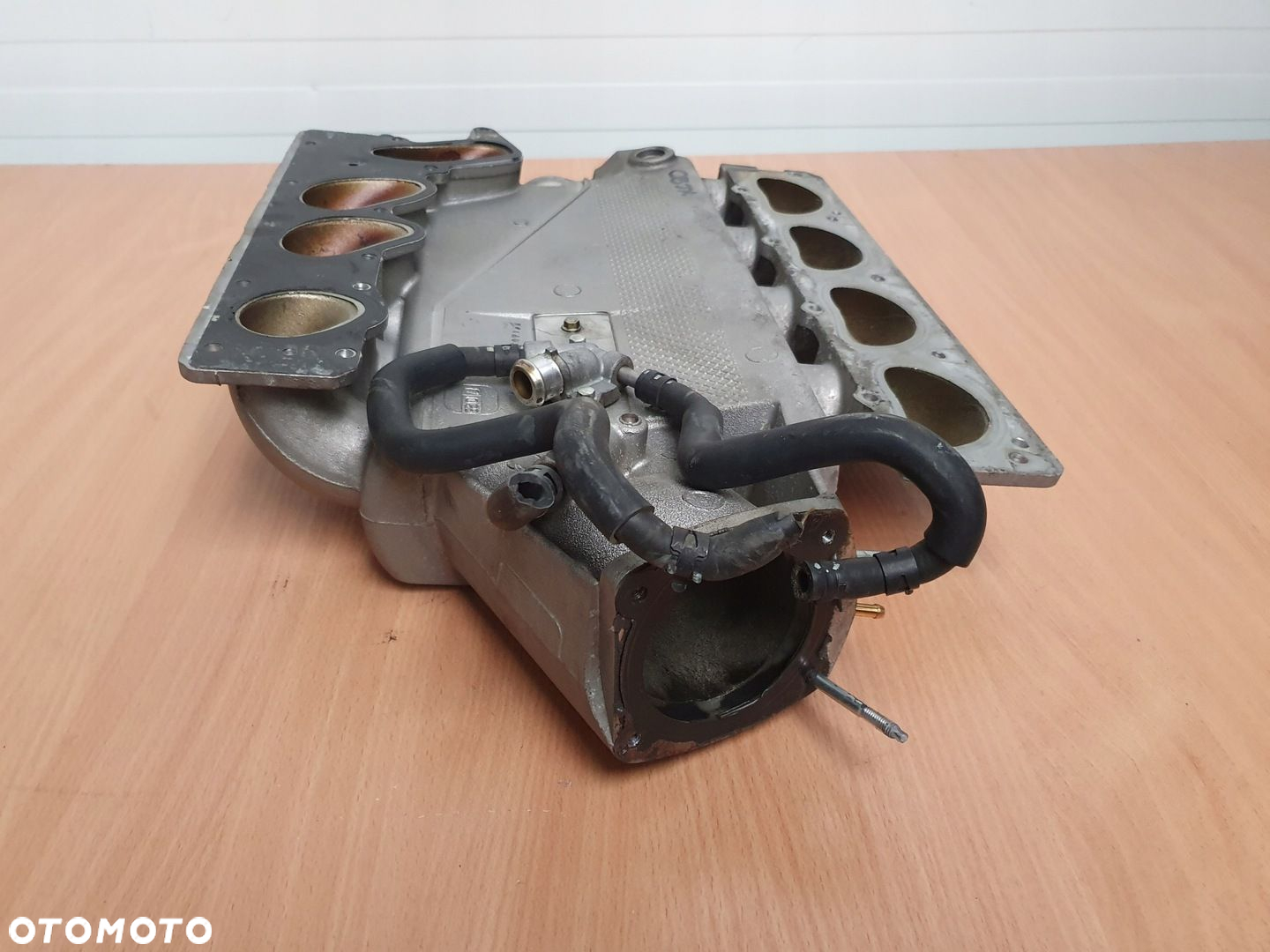 KOLEKTOR SSĄCY VOLVO XC90 I LIFT 4.4 V8 - 6